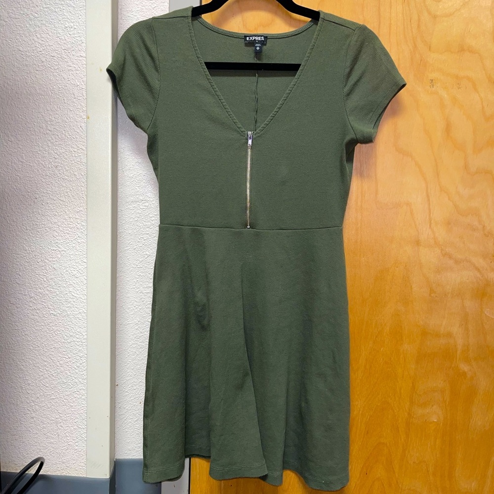 Dark green dress